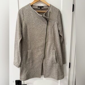 Banana Republic Women’s Asym Zip Jacket Size M Neutral Knit NWOT